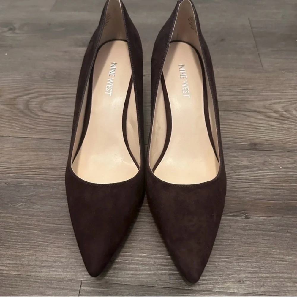 🤎 NWT! Brown Suede NINE WEST Marot Heels - Size 7.5